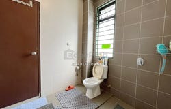Jalan FLora, Telok Panglima Garang, Selangor 42500