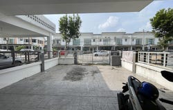 Persiaran Hill Park, Puncak Alam, Bandar Puncak Alam, Selangor 42300