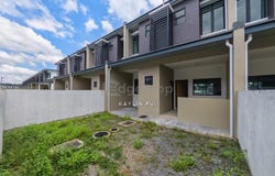 Jalan Midway Crescent, Kota Samarahan, Sarawak 94300