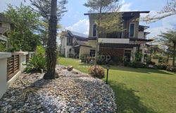 Jalan Awan Larat (Dpuncak), Shah Alam, Selangor 40150