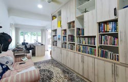 Persiaran Kayangan, Section 10, Shah Alam, Selangor 40100