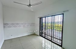 Jalan Warisan Mulia 4/1, Kota Warisan, Sepang, Selangor 43900