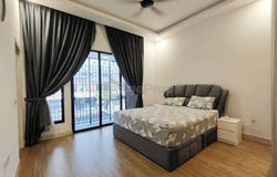 Persiaran Elmina, Sungai Buloh, Selangor 40160