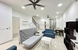 Jalan FLora, Telok Panglima Garang, Selangor 42500