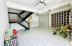 Jalan Dagang 1/7, Ampang, Selangor 68000