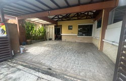 Rossa, Shah Alam, Selangor 40000