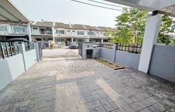 Jalan HP 1, Semenyih, Selangor 43500