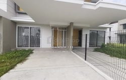 Persiaran Mahkota, Banting, Selangor 42700