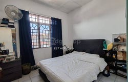 Jalan LEP 5/1, Seri Kembangan, Selangor 43300