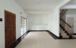 Rawang, Selangor 48020