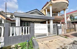 Taman Pinggiran, Off Jalan Lebuhraya Pinggiran, Batu Caves, Selangor 68100