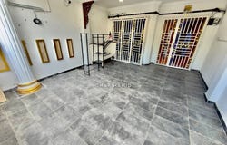 Rawang, Selangor 48020