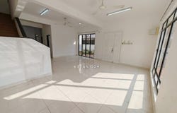 Jalan Mutiara, Puchong, Selangor 47100
