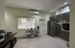 Jalan Prima Tropika, Seri Kembangan, Selangor 43400