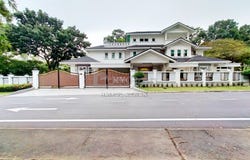 Persiaran Kayangan, Section 10, Shah Alam, Selangor 40100