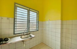 Jalan Seri Segar, Semenyih, Selangor 43500
