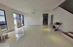 Persiaran Tun Teja, Shah Alam, Selangor 40470