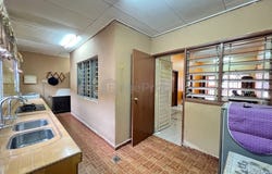 Rawang, Selangor 48020