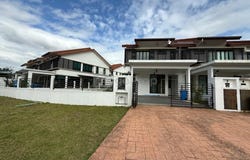 Persiaran Tun Teja, Shah Alam, Selangor 40470