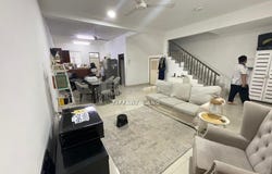 Persiaran Tasik, Bandar Country Homes, Selangor 48000
