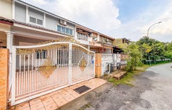 Jalan Anggerik Tania, Kemuning, Shah Alam, Selangor 40460