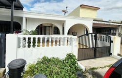 Jalan Usaha Ehsan, Taman Ehsan, Kepong, Selangor 52100