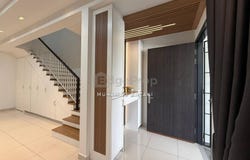Persiaran Elmina, Sungai Buloh, Selangor 40160
