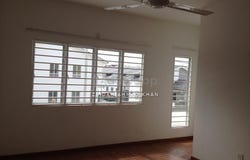 Jalan Parklands, Semenyih, Selangor 43700