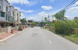 Kayu Ara, Selangor