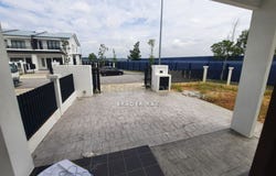 Lorong Gugusan Alam, Bandar Puncak Alam, Selangor 42300