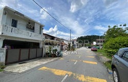 Jalan J, Gombak, Selangor 53100