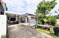 Jalan Usaha Ehsan, Taman Ehsan, Kepong, Selangor 52100
