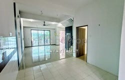Jalan Warisan Mulia 4/1, Kota Warisan, Sepang, Selangor 43900