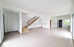 Jalan Pintas Dengkil-Putrajaya, Sepang, Selangor 43900