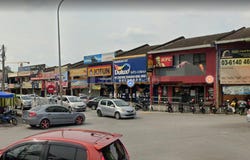 J, Sungai Buloh, Selangor 47000