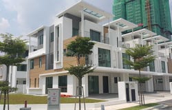 Jalan LPR 5, Lake Point Residence, Cyberjaya, Selangor 63000