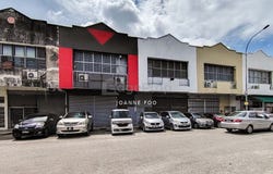 Seri Kembangan, Selangor 43300