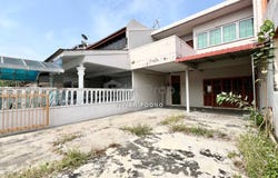 ampang, Ipoh, Perak 31350