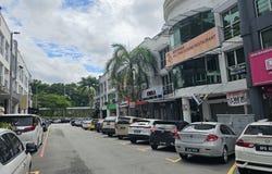 Jalan Puteri 1/8, Puchong, Selangor 47100