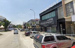 J, Shah Alam, Selangor 40000
