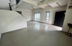 Jalan Parklands, Semenyih, Selangor 43700