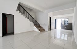 Persiaran Tun Teja, Shah Alam, Selangor 40470