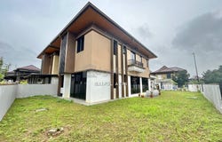 Jalan Mayuri , Semenyih, Selangor 43500