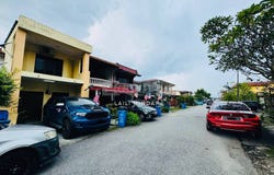 Jalan Merbau, Subang, Selangor 40150
