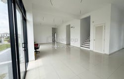 Bandar Puncak Alam, Selangor 42300