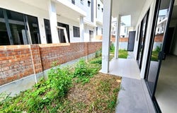 Jalan Bromelia, Puchong, Selangor 47100