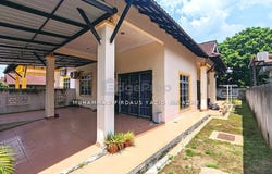 Jalan Cenderawasih, Sepang, Selangor 43900