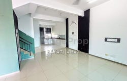Jalan Warisan Mulia 4/1, Kota Warisan, Sepang, Selangor 43900