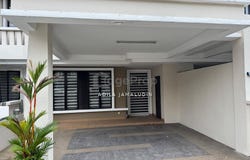Jalan Tun Teja, Shah Alam, Selangor 40470