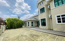 Jalan Warisan Setia, Kota Warisan, Sepang, Selangor 43900